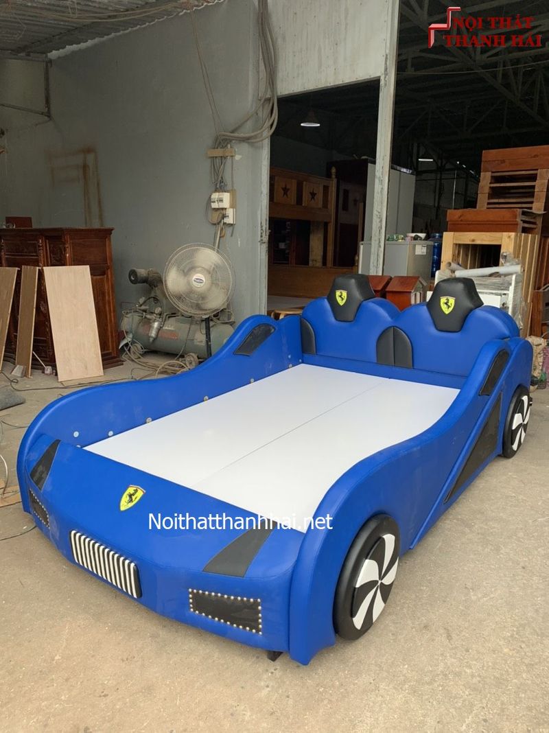 Ảnh thật giường ô tô xe đua GTE035 màu xanh dương