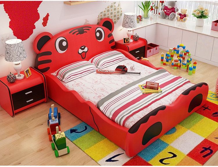 Mẫu giường ngủ trẻ em hình chú hổ siêu dễ thương GTE031 màu đỏ