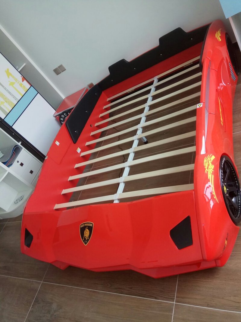Giường ô tô thể thao 3D T6 Lamborghini GTE066 dòng cao cấp nhập khẩu màu đỏ 3